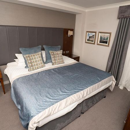 Golden Lion Hotel Stirling Esterno foto