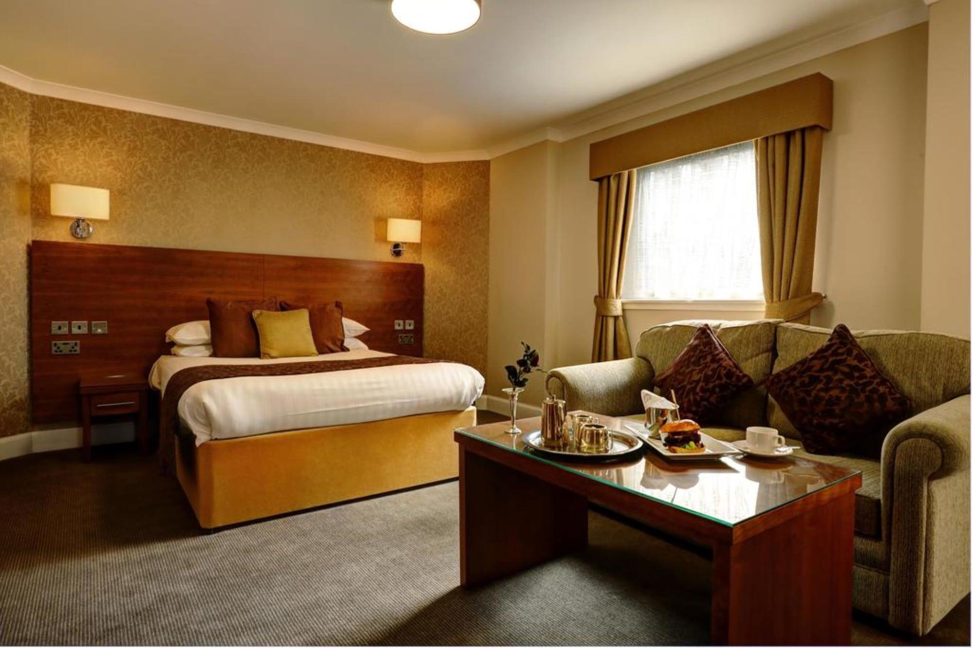 Golden Lion Hotel Stirling Esterno foto