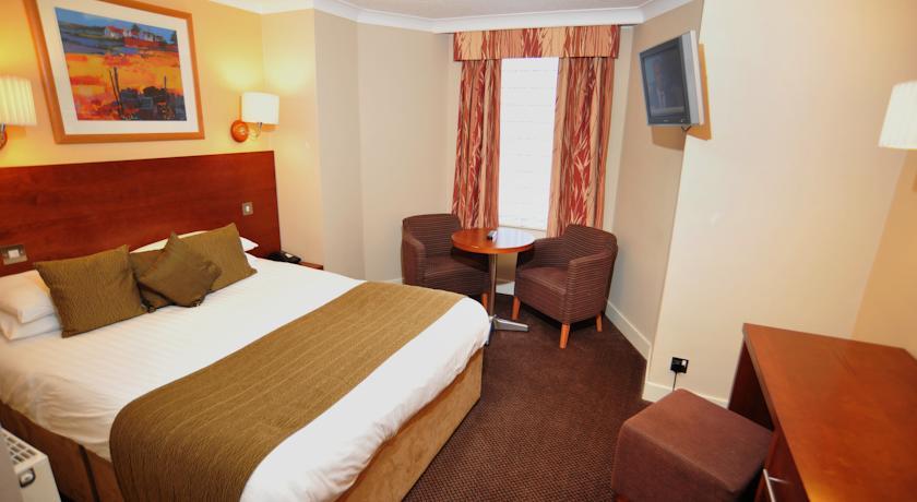 Golden Lion Hotel Stirling Esterno foto