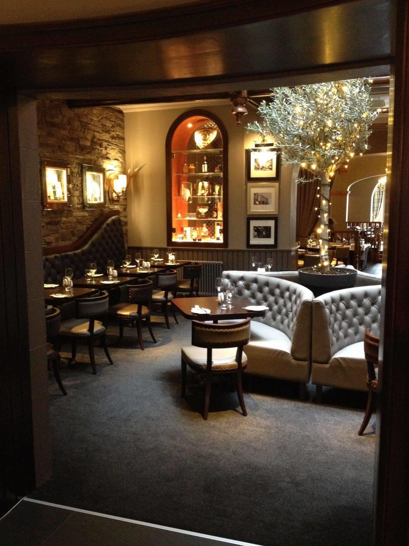 Golden Lion Hotel Stirling Esterno foto