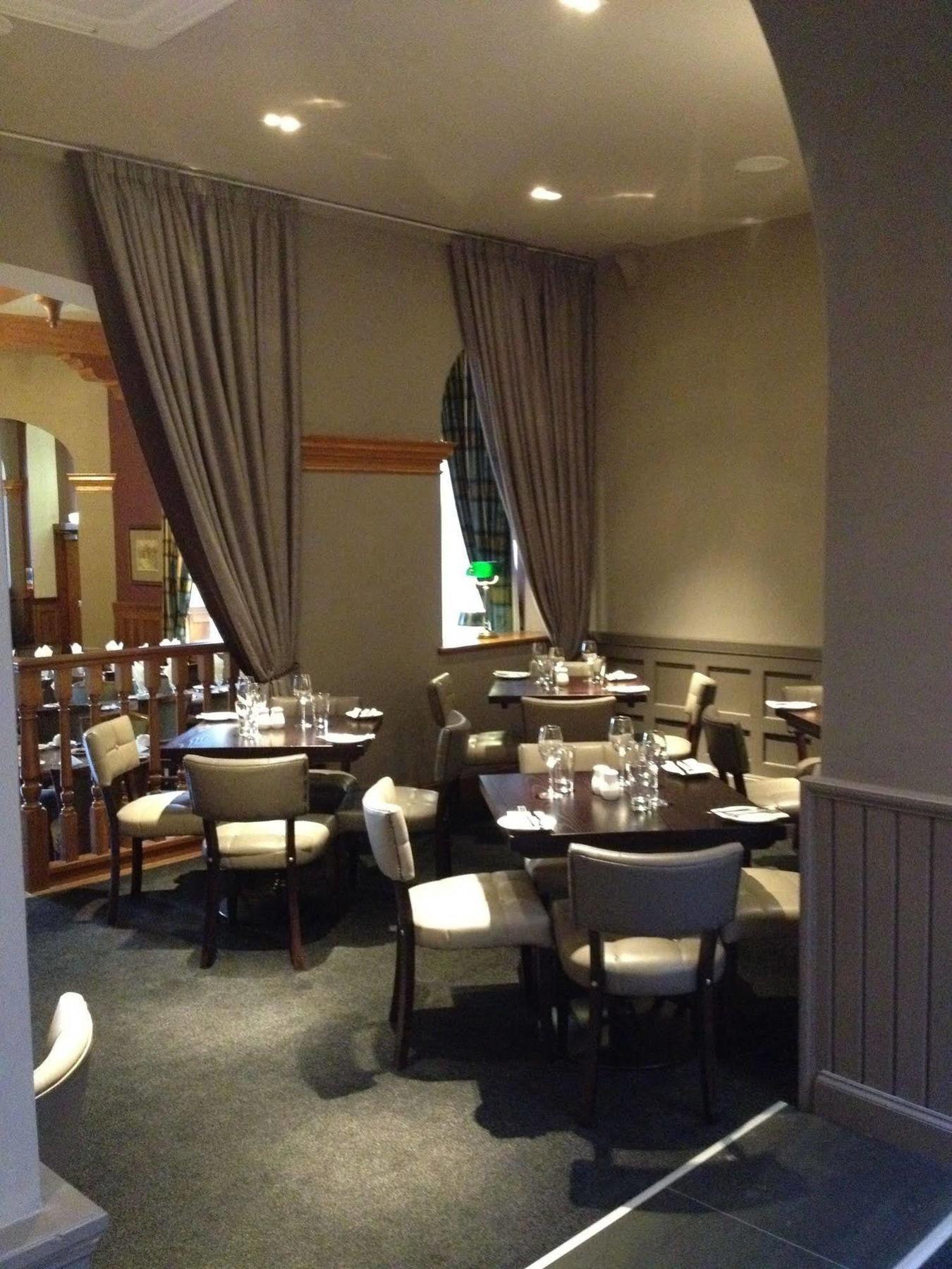 Golden Lion Hotel Stirling Esterno foto