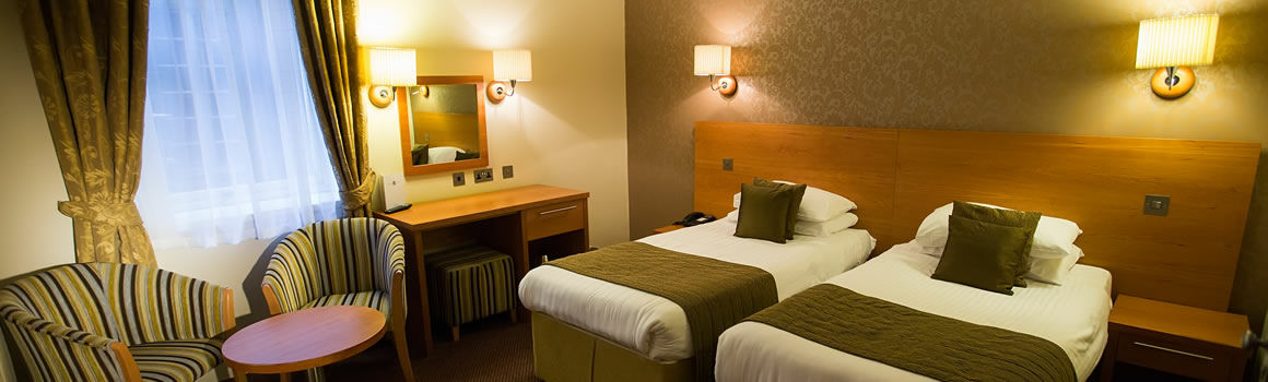 Golden Lion Hotel Stirling Esterno foto