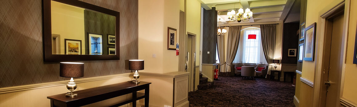 Golden Lion Hotel Stirling Esterno foto
